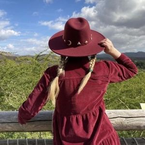 Anthropologie charm trimmed rancher burgundy wool hat OS